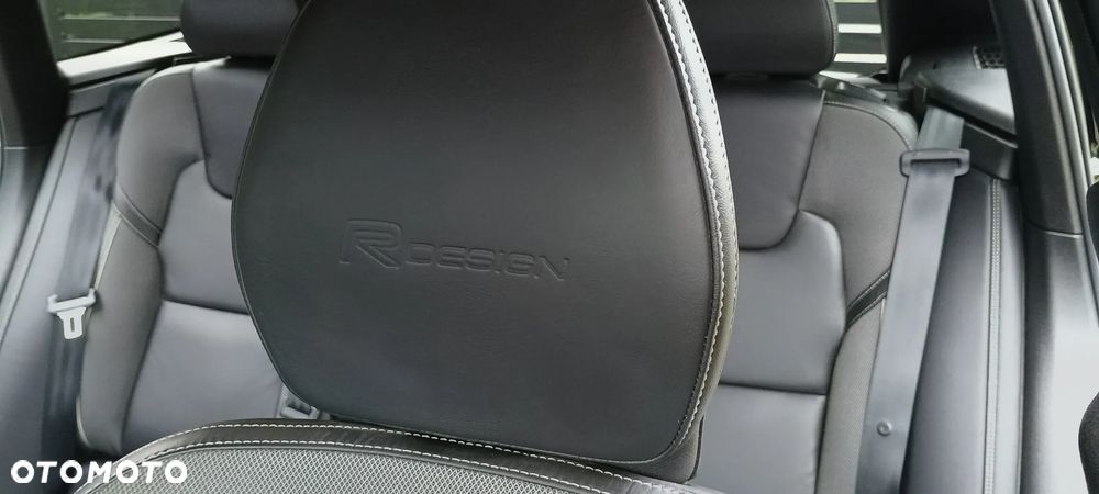 Volvo XC 60 D4 R-Design - 22