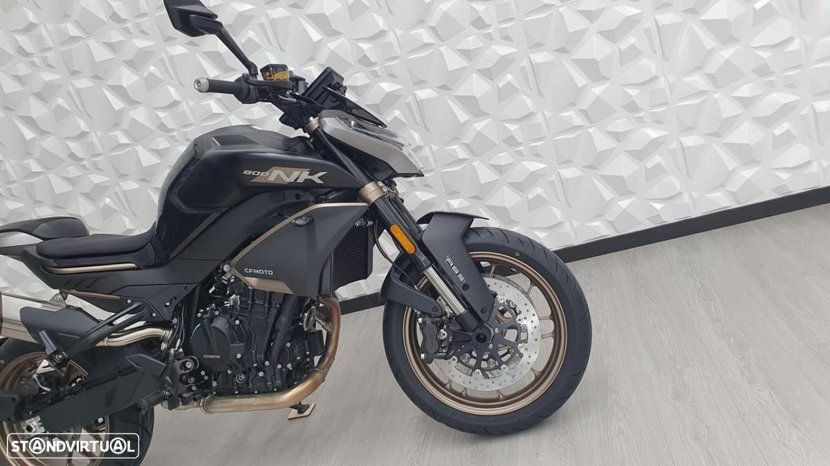 CF Moto 800NK - 10