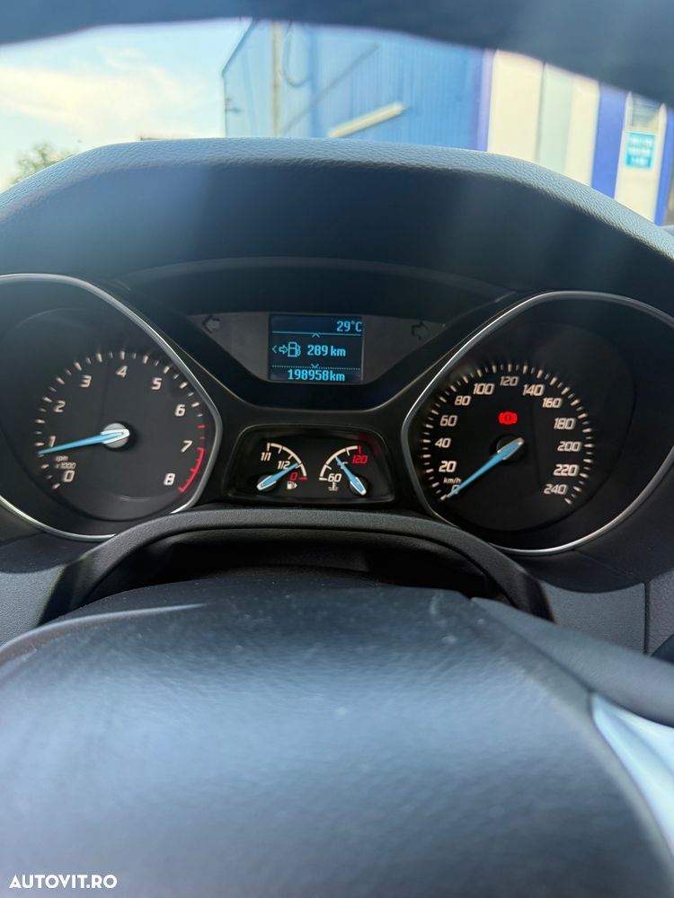 Ford Focus - 7