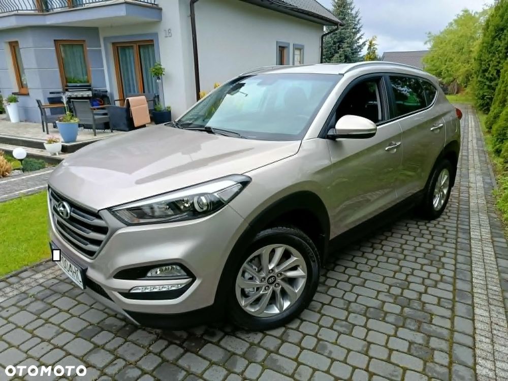 Hyundai Tucson 1.6 GDI BlueDrive Comfort 2WD - 19