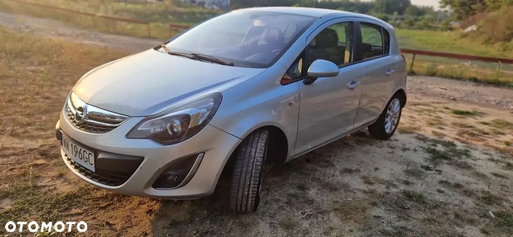 Opel Corsa 1.4 16V Cosmo - 1