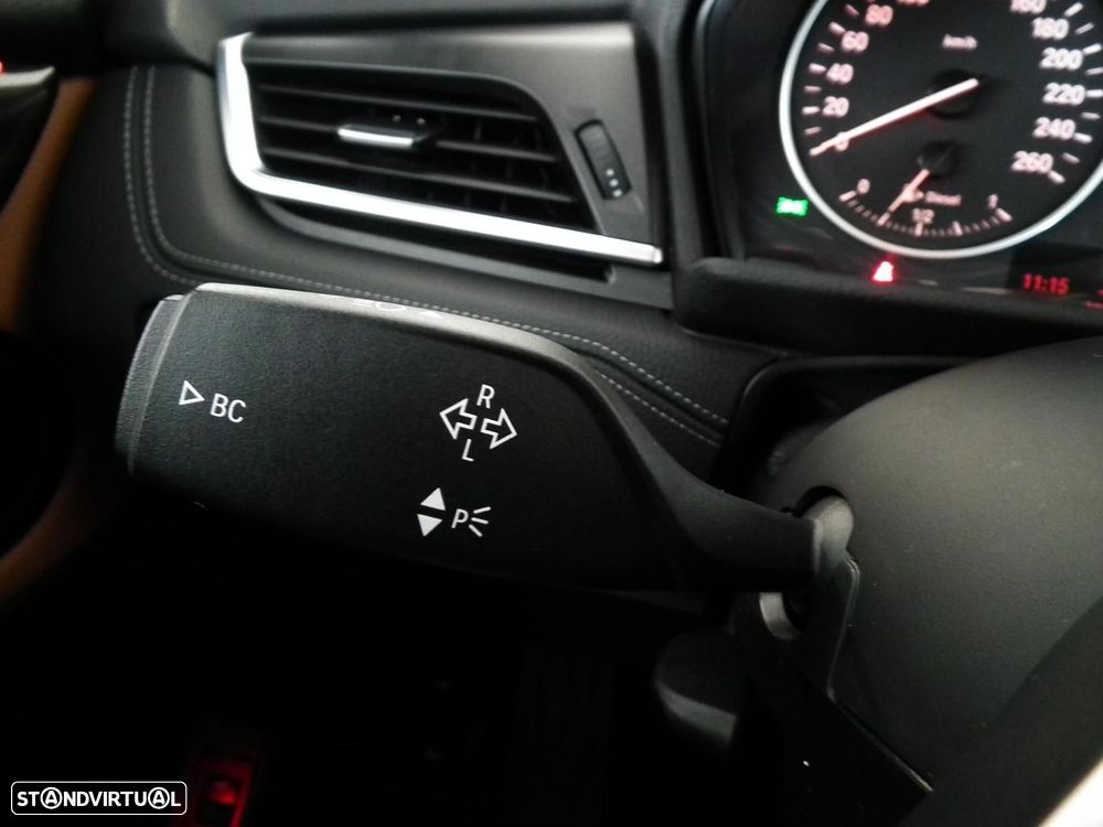 BMW 216 Active Tourer d Line Luxury Auto - 34