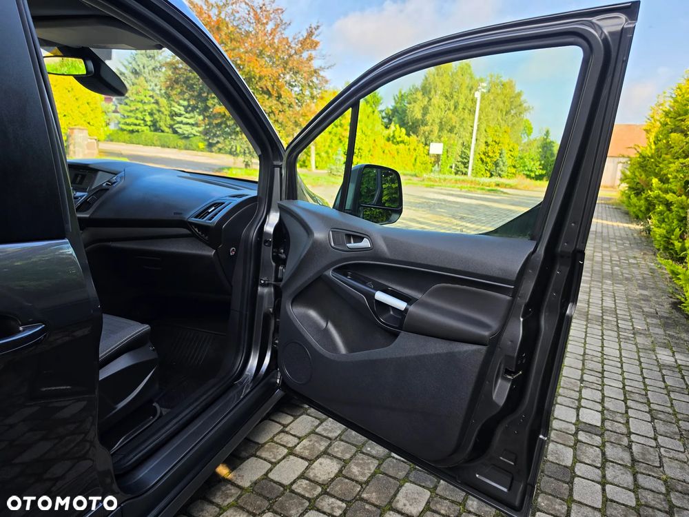 Ford Tourneo Connect 1.5 TDCi Start-Stop Titanium - 38