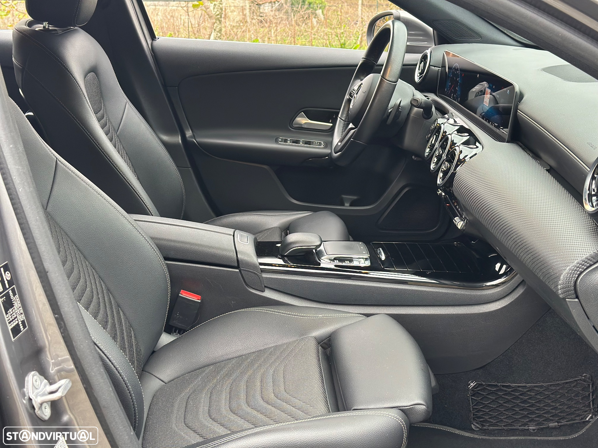Mercedes-Benz A 180 d Style Plus Aut. - 35