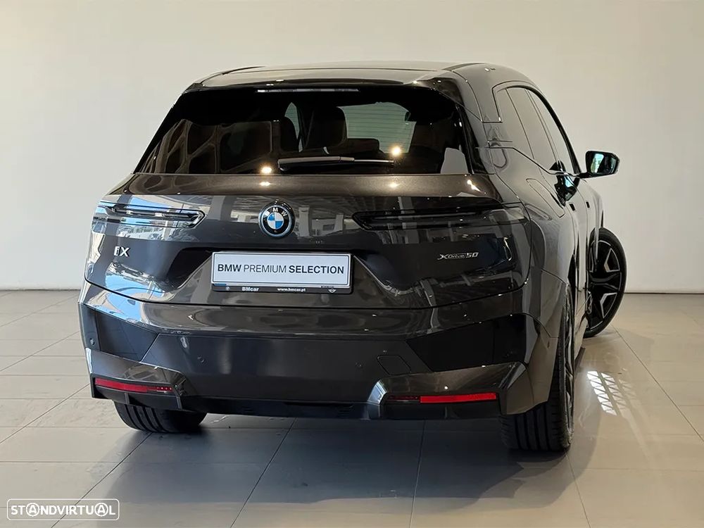 BMW iX xDrive 50 Pack Desportivo - 4