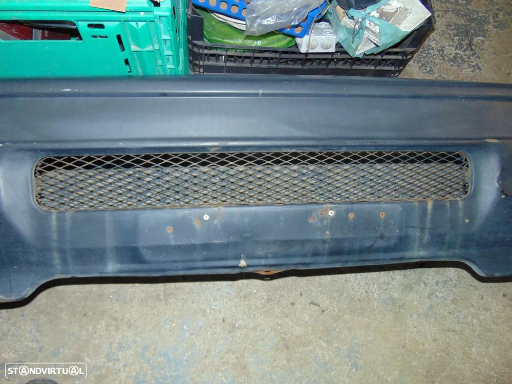 Mitsubishi L300 para-choques - 3