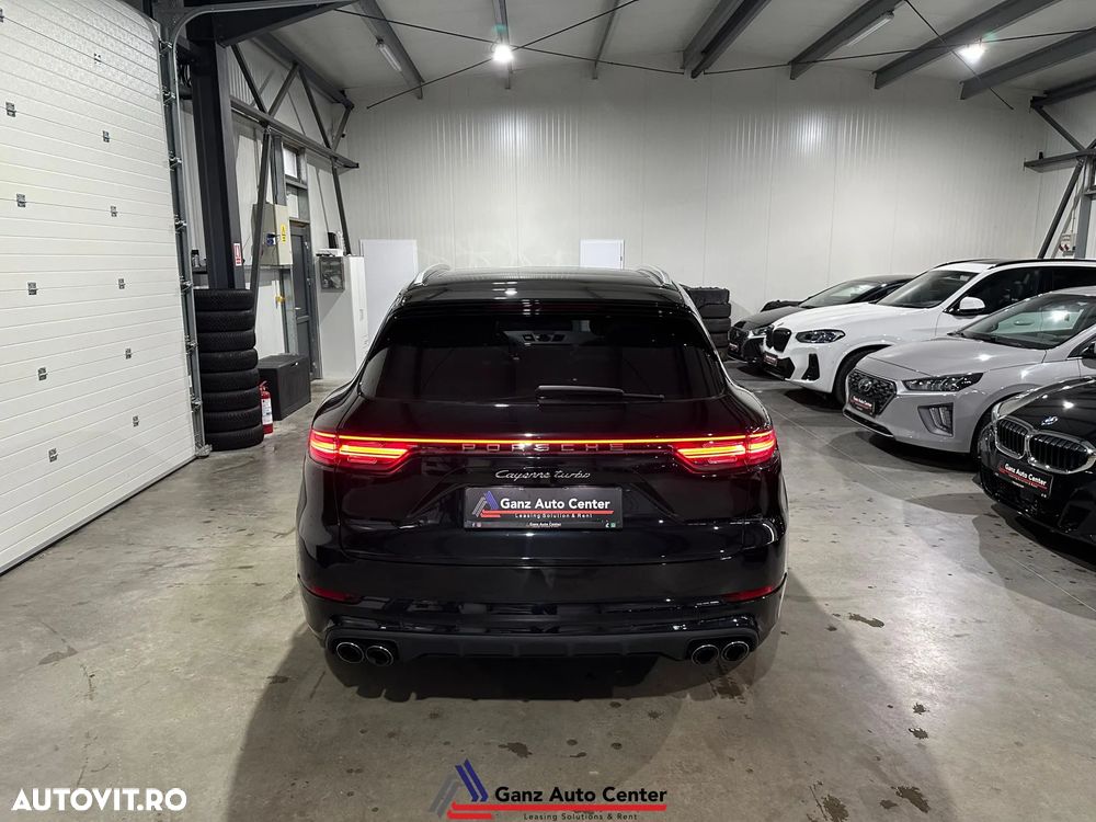 Porsche Cayenne Turbo Tiptronic S - 30
