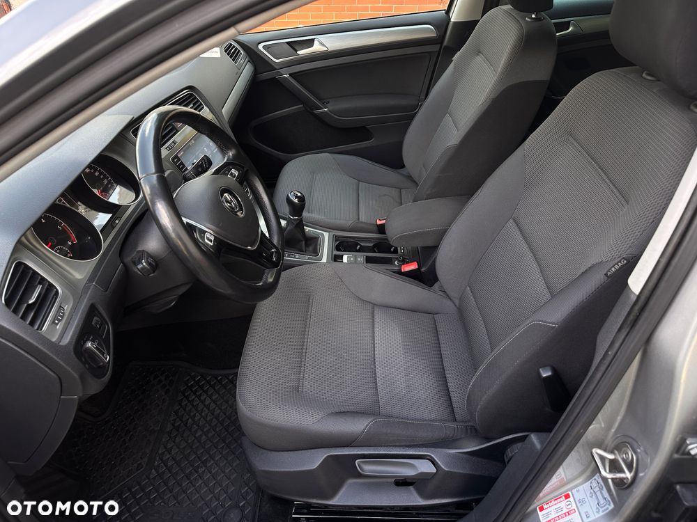 Volkswagen Golf 1.6 TDI (BlueMotion Technology) Comfortline - 15