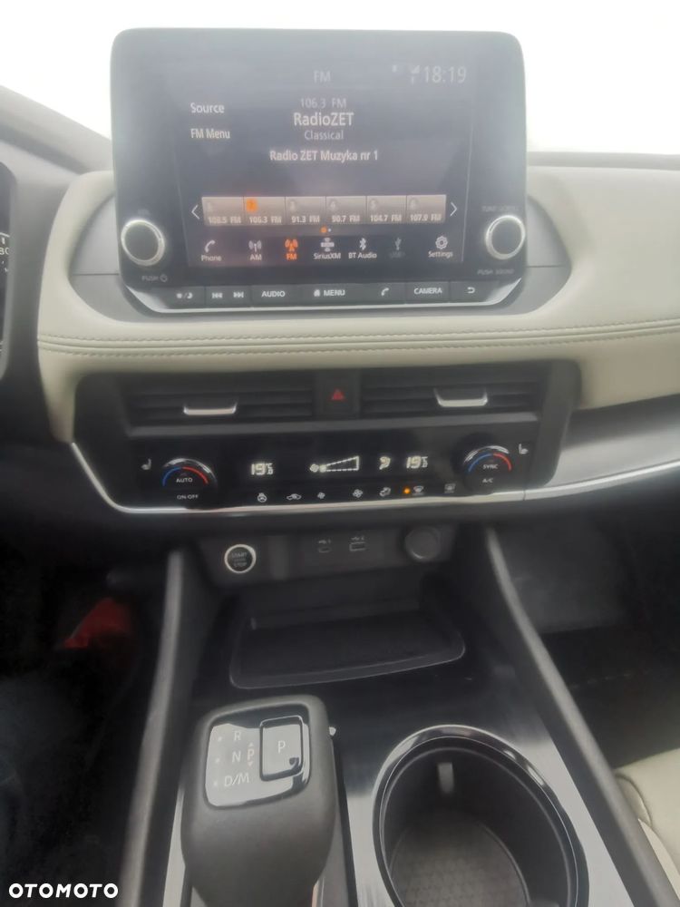 Nissan Rogue - 22