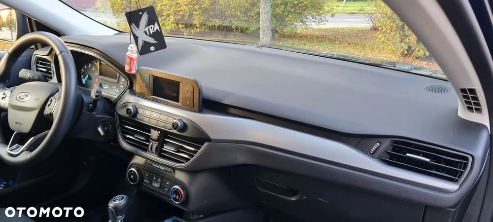 Ford Focus 1.0 EcoBoost Trend Edition Business - 19