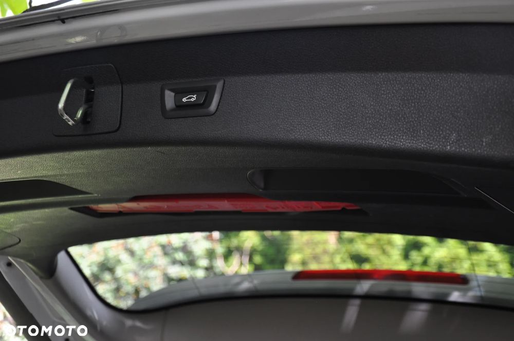BMW Seria 2 218d Advantage sport - 26