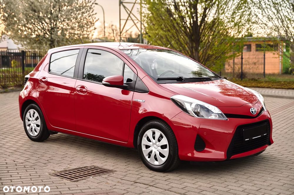 Toyota Yaris Hybrid 100 Premium EU6 - 17