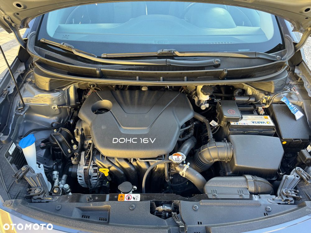 Hyundai i30 1.6 Comfort - 37