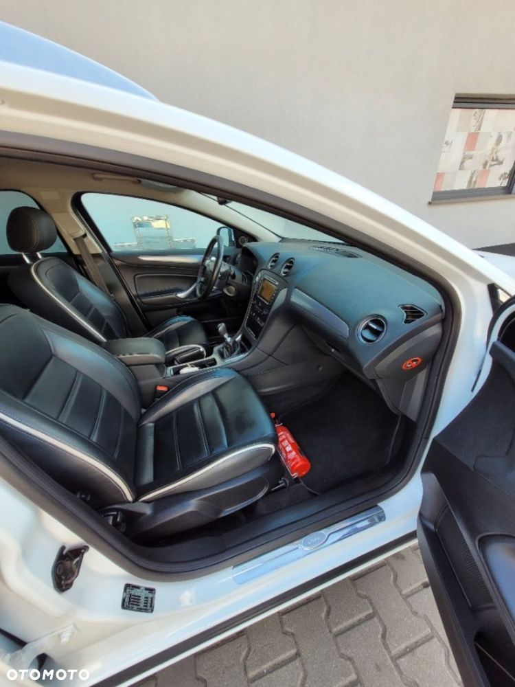 Ford Mondeo 2.0 TDCi Titanium - 18