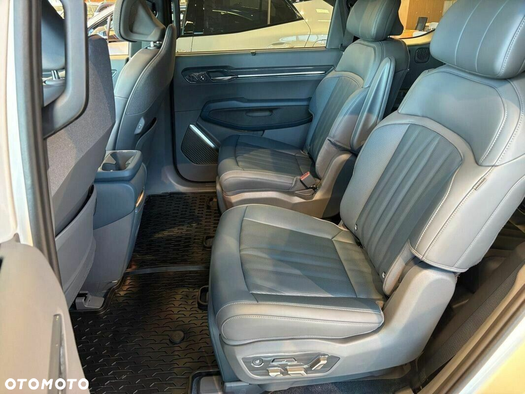 Kia EV9 - 12