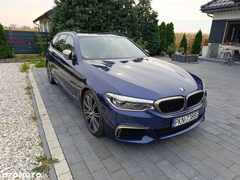 BMW Seria 5 M550d xDrive Touring - 9