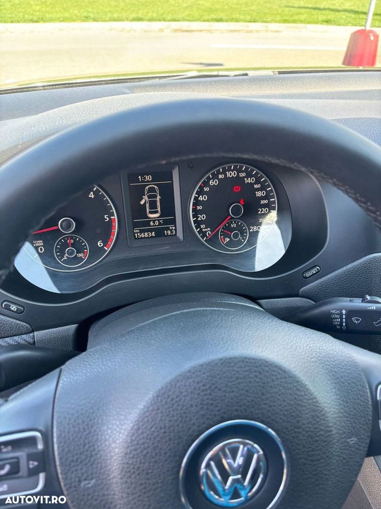 Volkswagen Jetta - 30