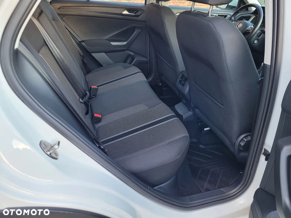 Volkswagen T-Roc 1.5 TSI ACT Advance DSG - 18