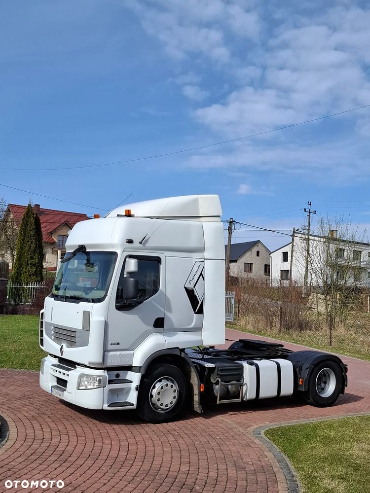 Renault Premium - 1