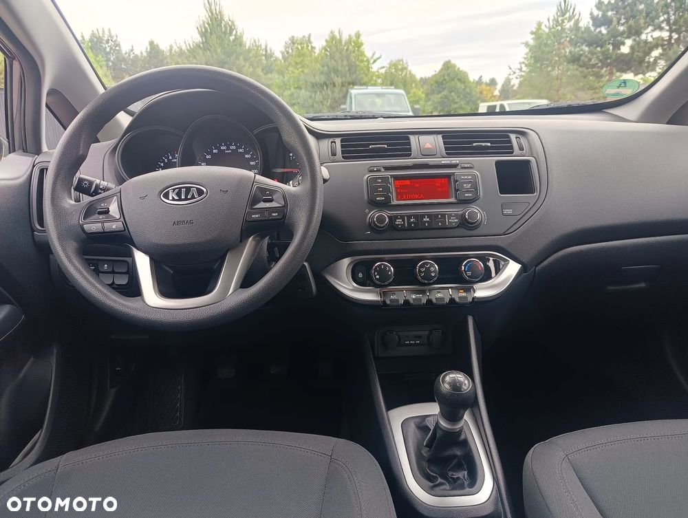 Kia Rio 1.2 Attract - 18