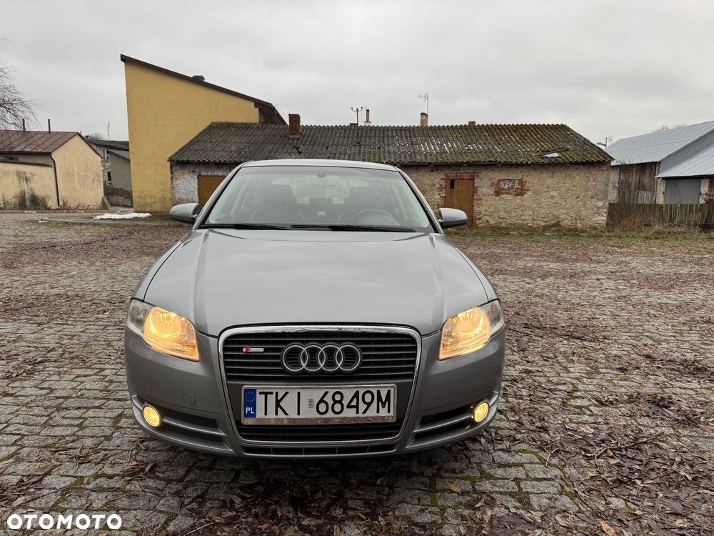 Audi A4 Limousine - 18