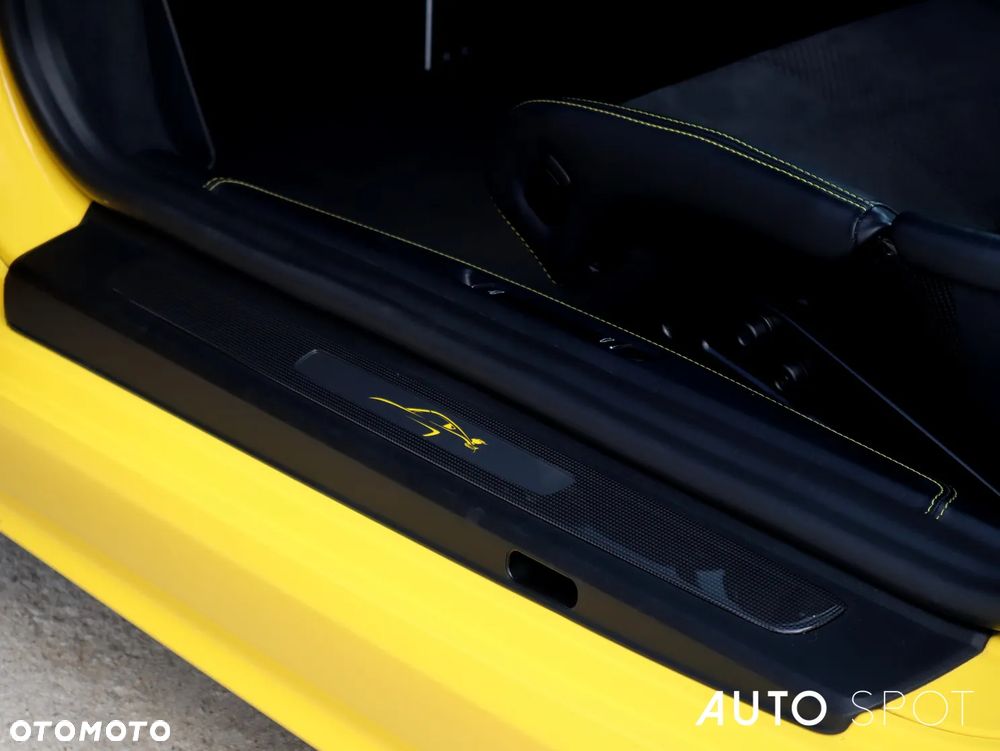 Porsche 718 Cayman GPF GT4 RS PDK - 24