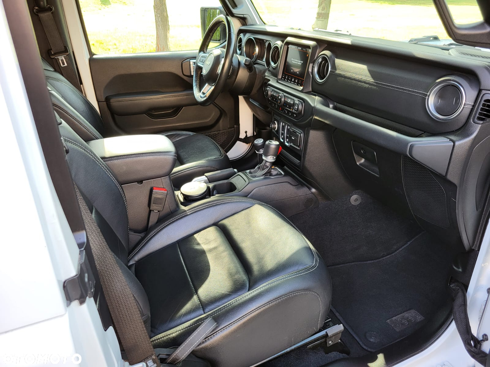 Jeep Wrangler GME 2.0 Turbo Sahara - 20