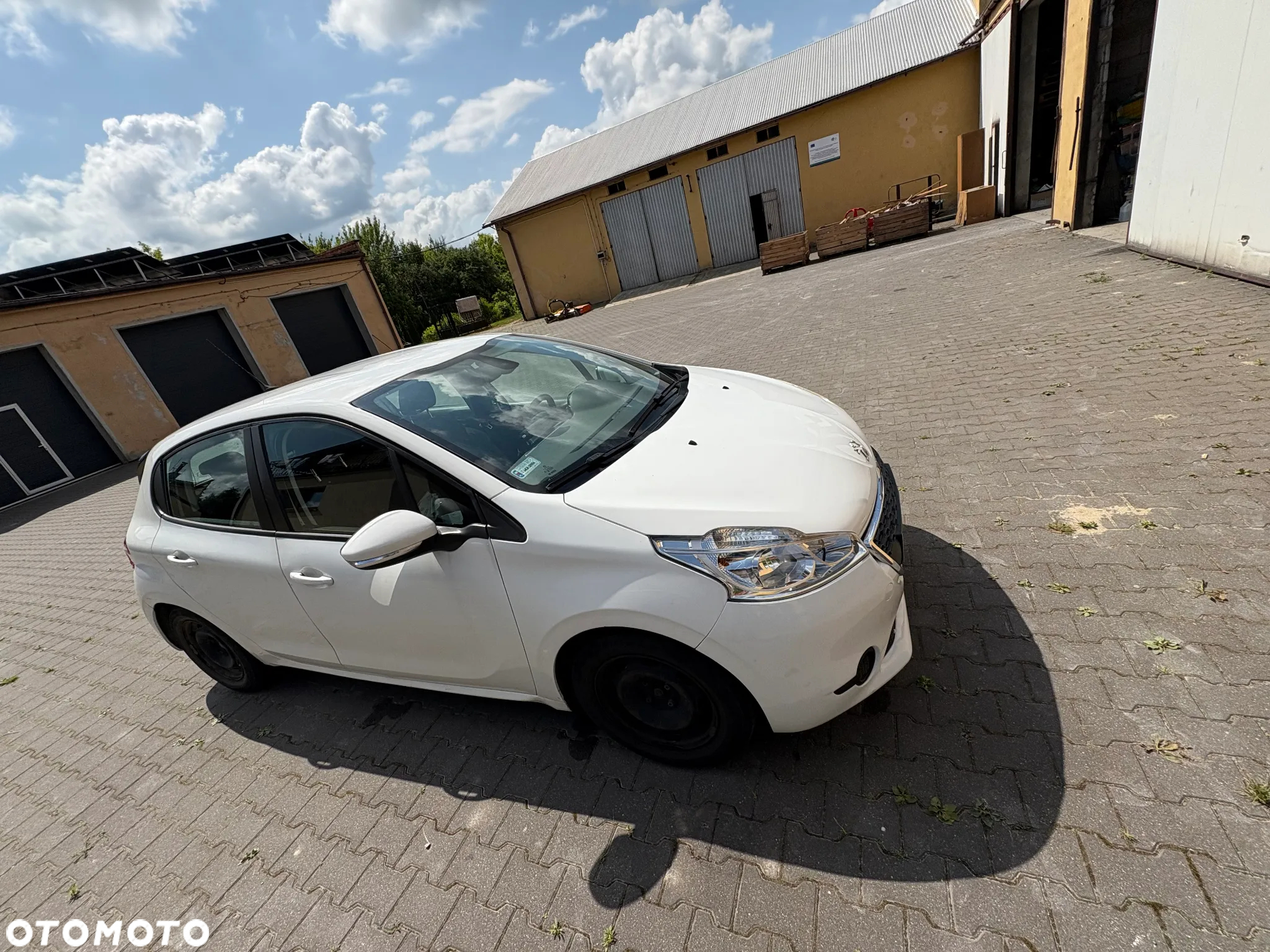 Peugeot 208 1.6 e-HDi Allure STT - 10