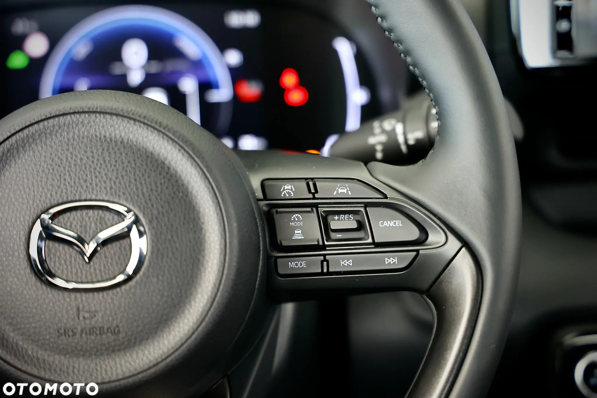 Mazda 2 - 16