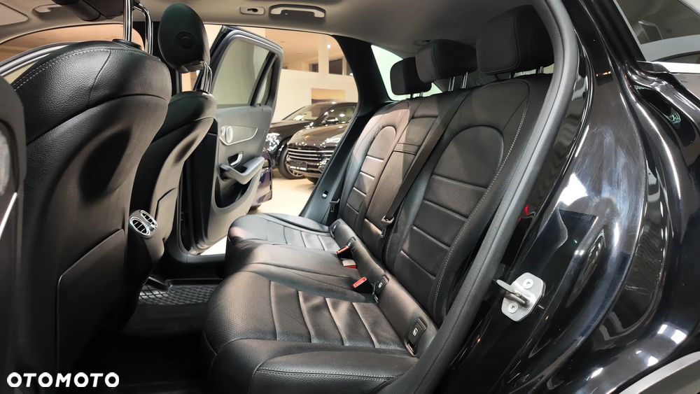 Mercedes-Benz GLC - 27