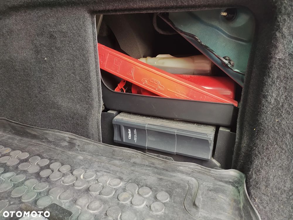 Peugeot 407 2.0 HDI ST Sport EU4 - 16