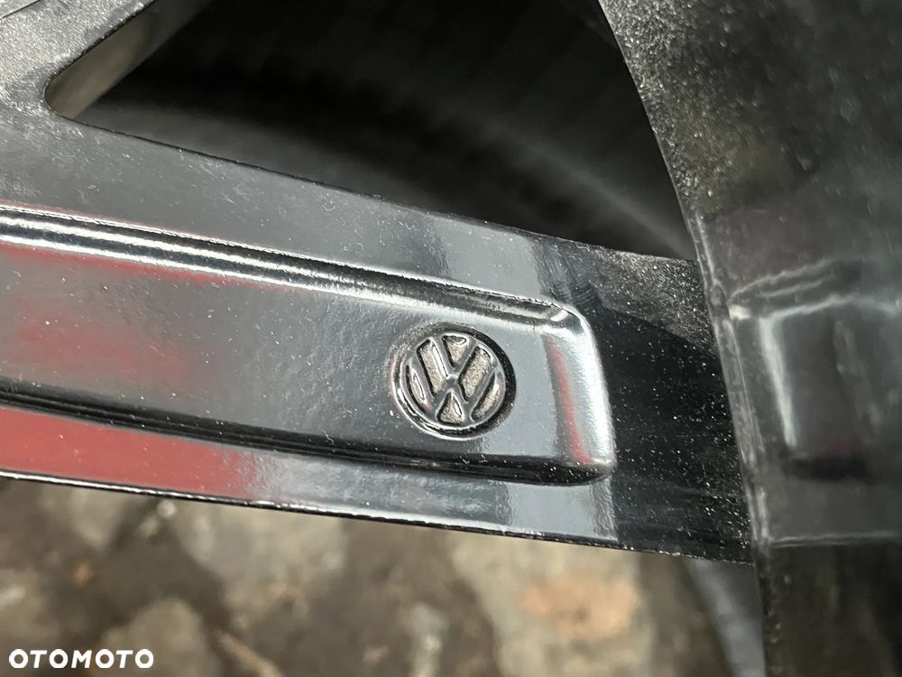 Felga VW T-Roc R-line 19 8J ET 44 2GA601025AQ 5x112 - 5