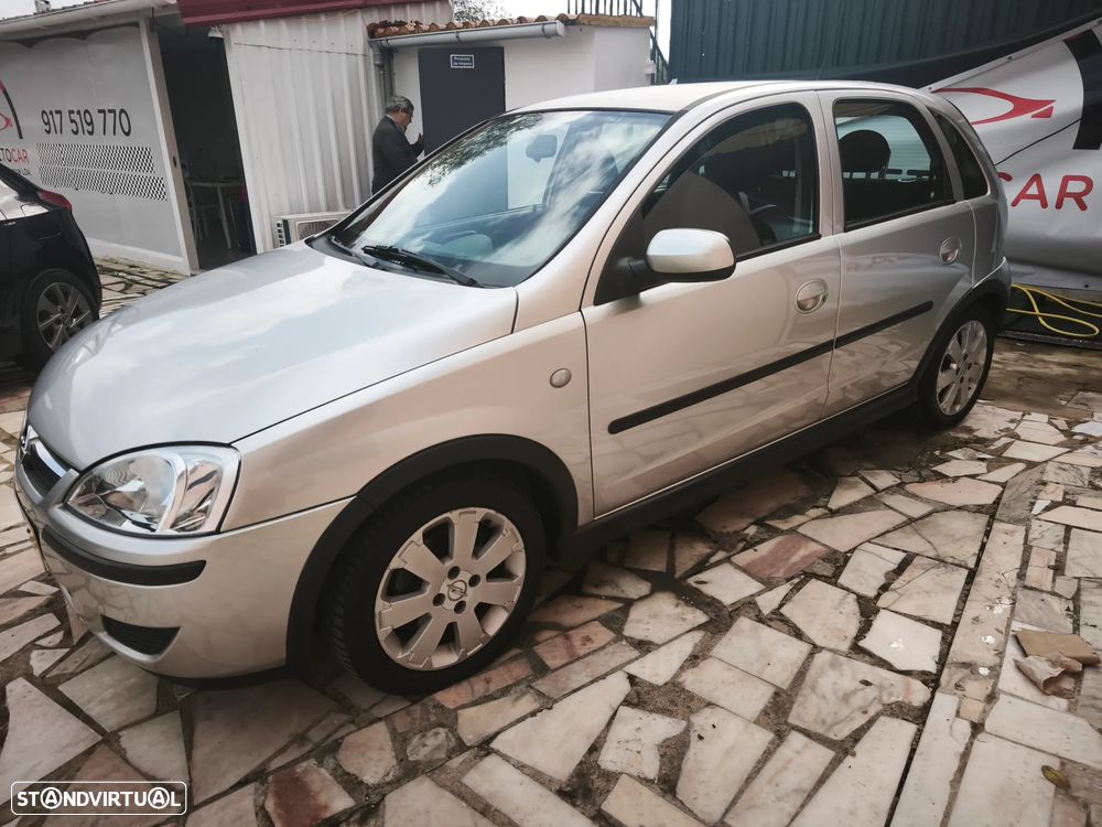 Opel Corsa 1.3 CDTI Enjoy - 26