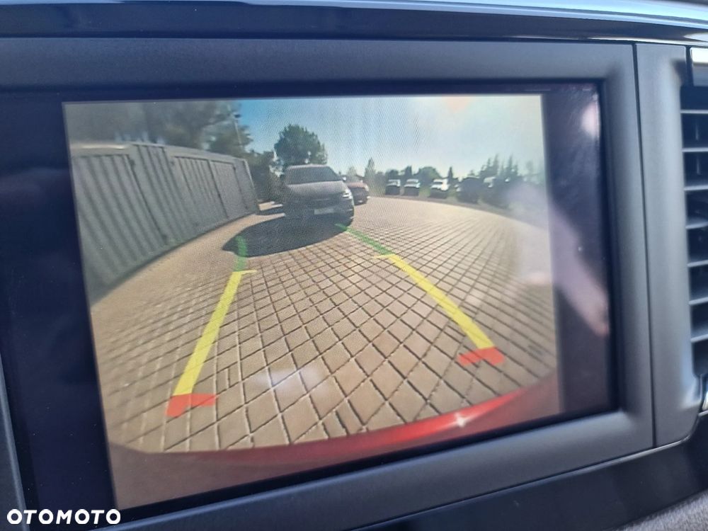 Chrysler Pacifica - 18
