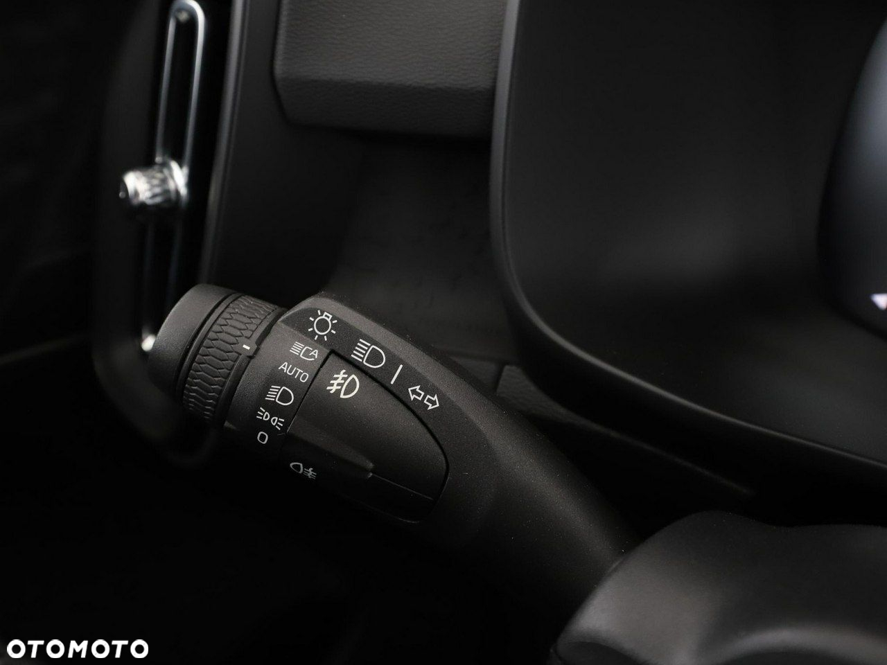 Volvo XC 40 T2 Momentum Core - 32