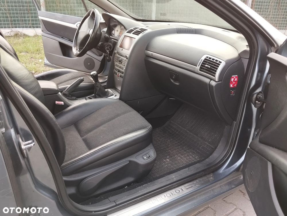 Peugeot 407 2.0 Premium Navtech - 10