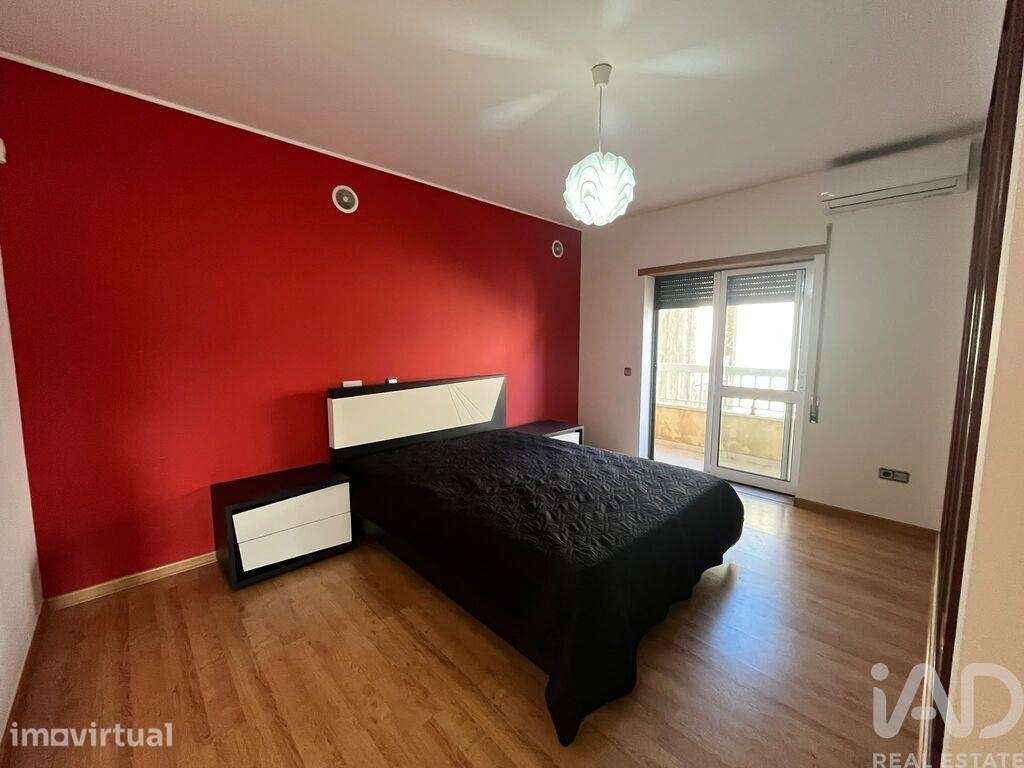 Apartamento T2 em Lorvão de 115 m2 - Grande imagem: 2/18