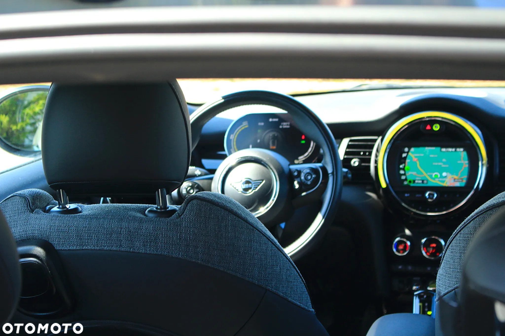 MINI Cooper SE Classic Trim - 20