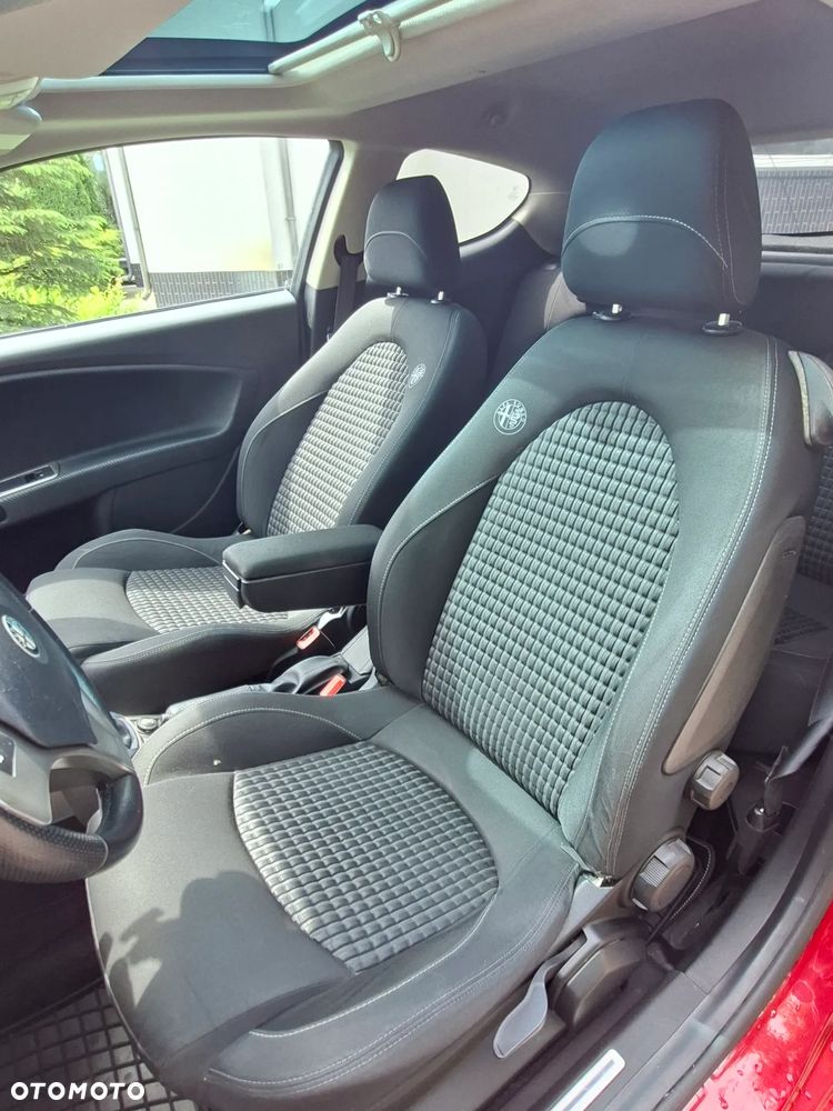 Alfa Romeo Mito 1.4 TB MultiAir Distinctive S&S TCT - 12