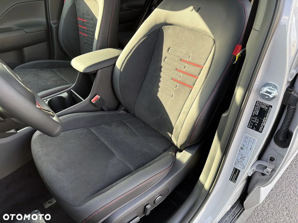 Hyundai Kona 1.6 GDI Hybrid N-Line DCT - 13