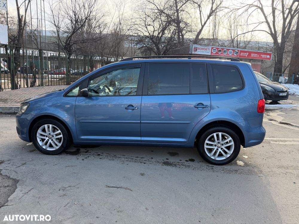 Volkswagen Touran - 4