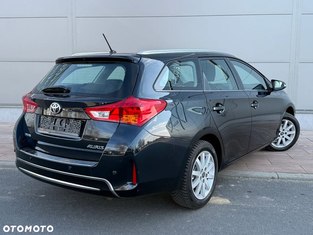 Toyota Auris 1.6 Life+ - 8