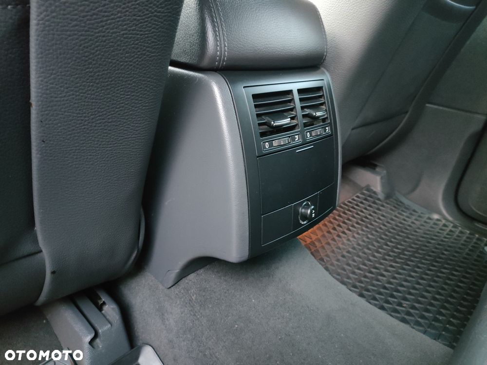 Volkswagen Touareg 3.0 V6 TDI DPF - 13