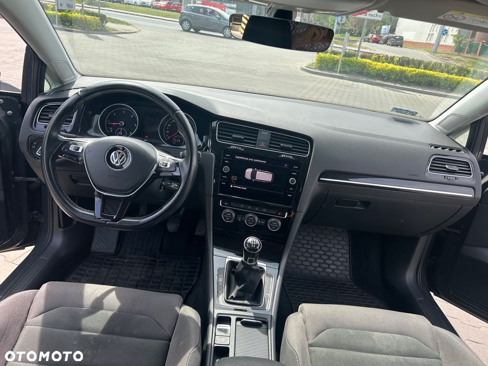 Volkswagen Golf 1.6 TDI BMT Highline - 24