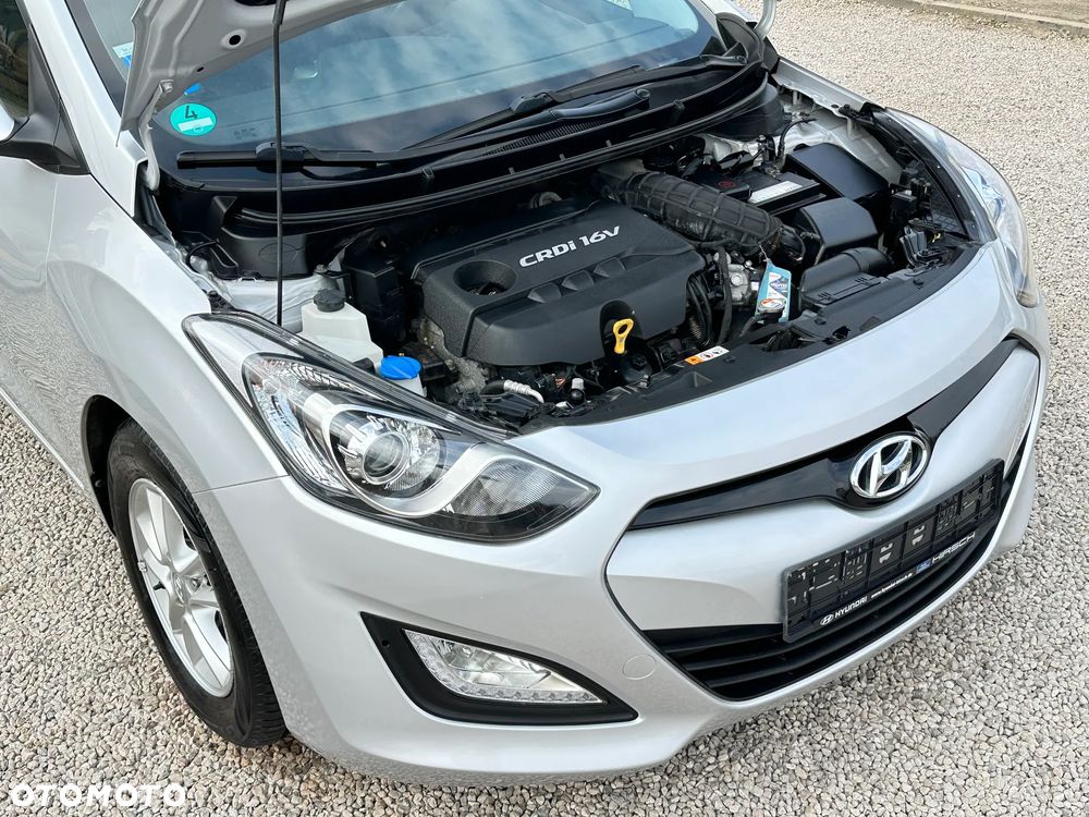 Hyundai i30 i30cw 1.6 CRDi Trend - 4