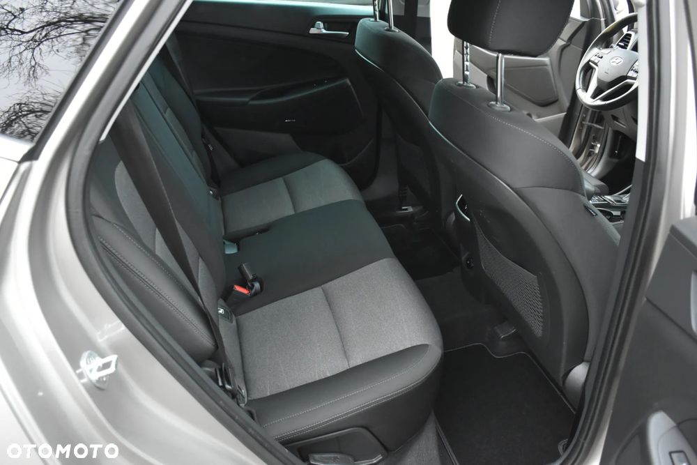 Hyundai Tucson 2.0 CRDI 4WD Automatik Premium - 30