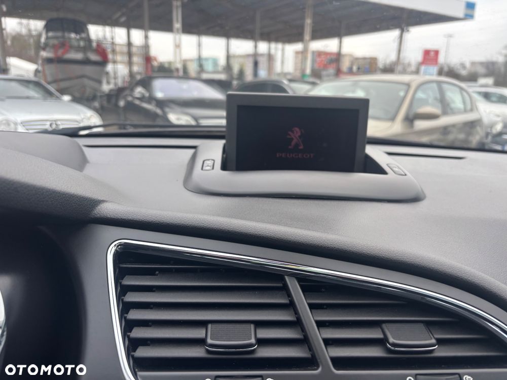 Peugeot 3008 120 VTi Active - 19