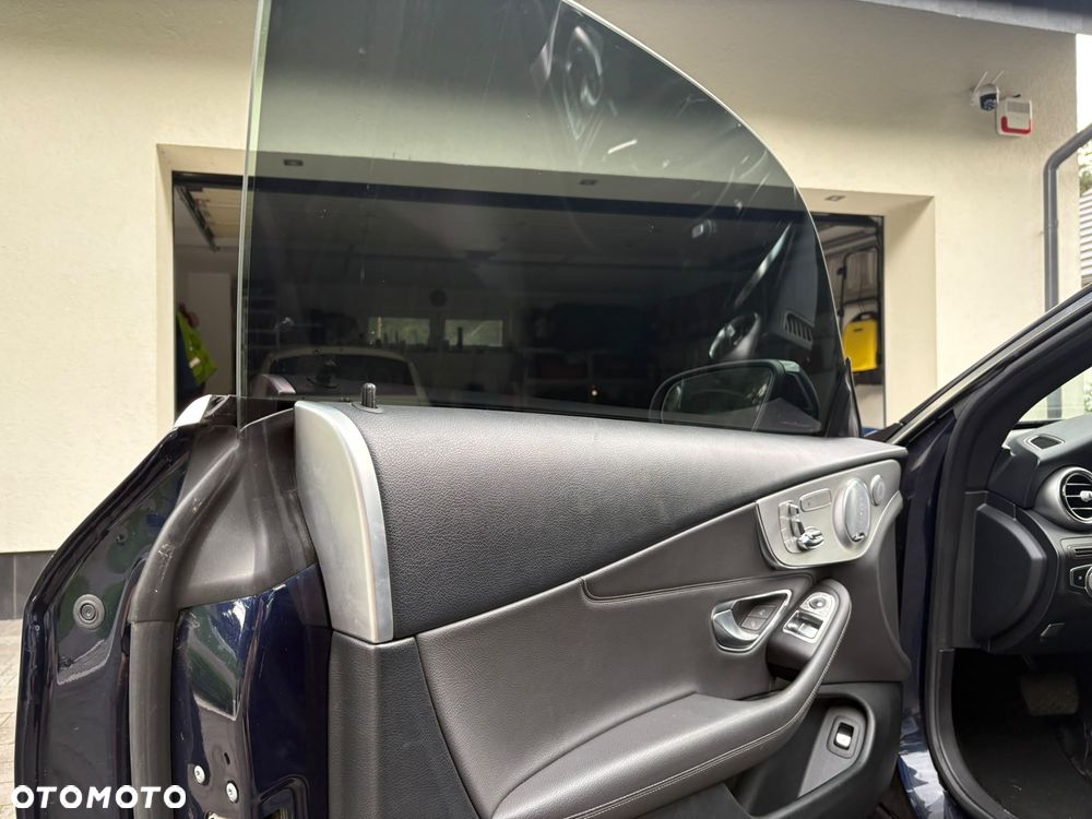 Mercedes-Benz Klasa C 300 4MATIC 9G-TRONIC - 8