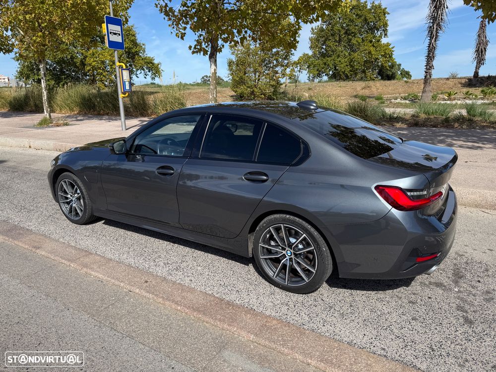 BMW 330 e Line Sport Auto - 2