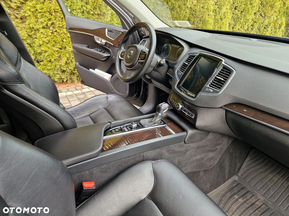 Volvo XC 90 T6 AWD Momentum 7os - 30